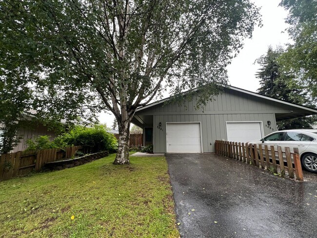Building Photo - 3481 E 20th Ave