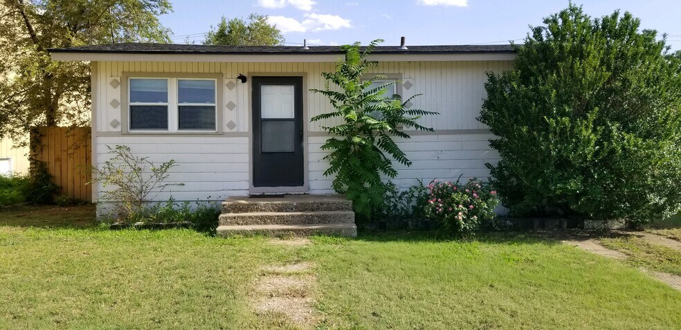 Front of the house - 803 W 10th St
