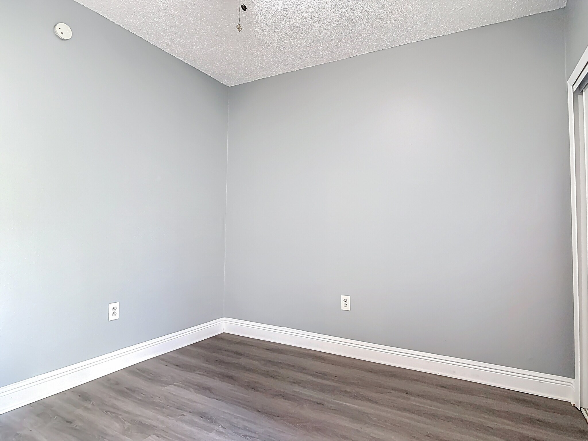 Building Photo - 4711 Capri Plz