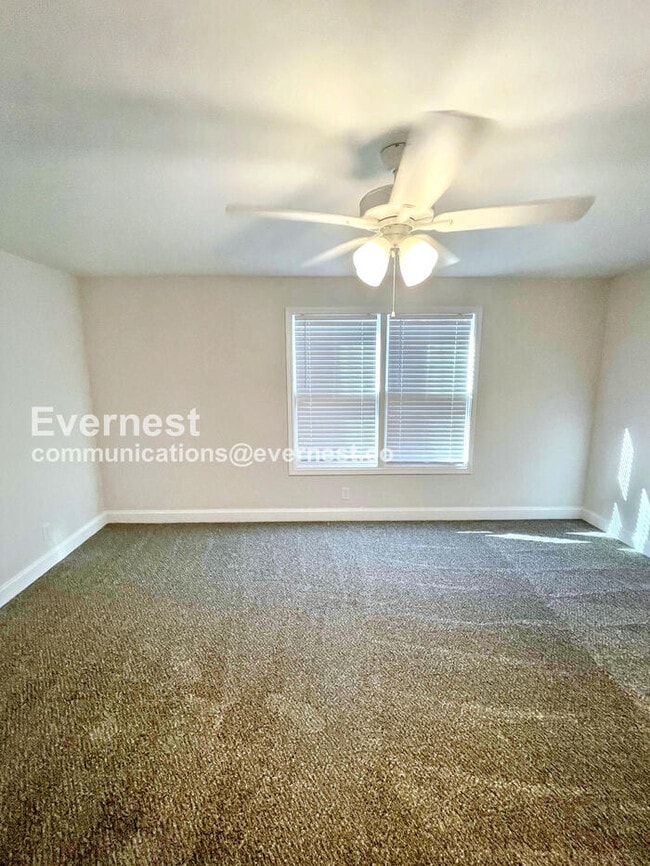 Building Photo - 637 Battery Ct