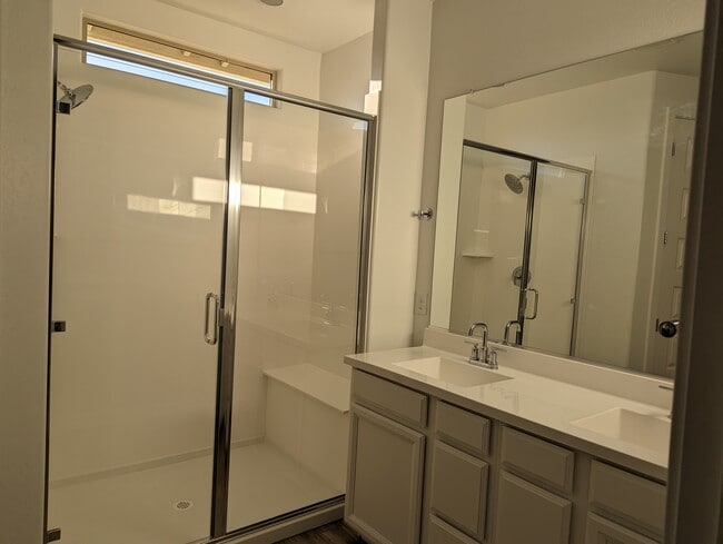 Building Photo - 4330 N 94th Ave