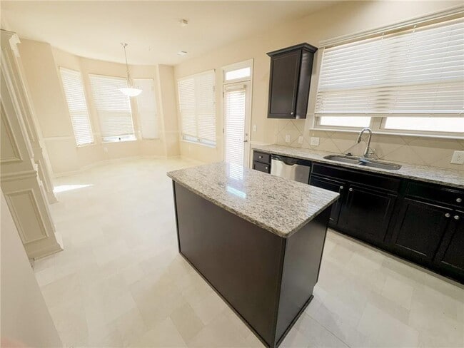 Building Photo - 6265 Story Cir