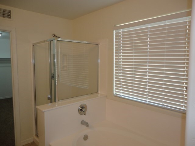 Building Photo - 34360 N Levi Ct