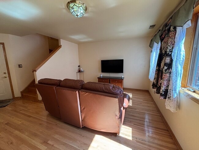 Building Photo - 2105 S Tan Ct