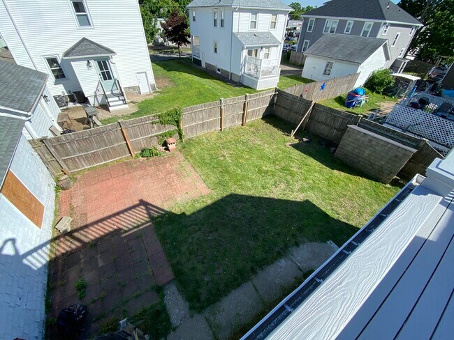 Building Photo - 482 Beale St