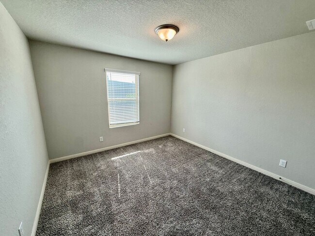 Building Photo - 117 Joseph Cir