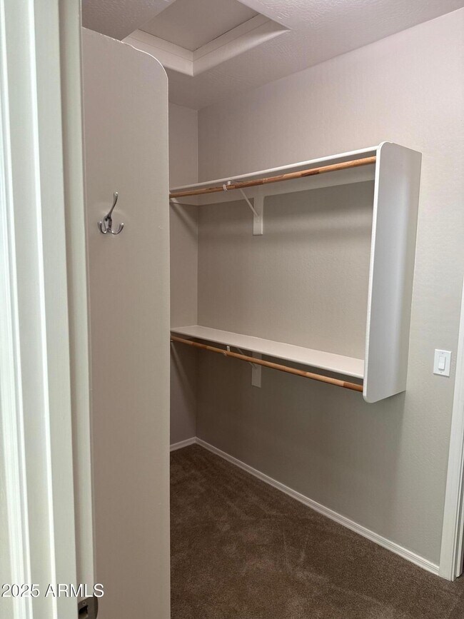 Building Photo - 9179 W Dreyfus Dr