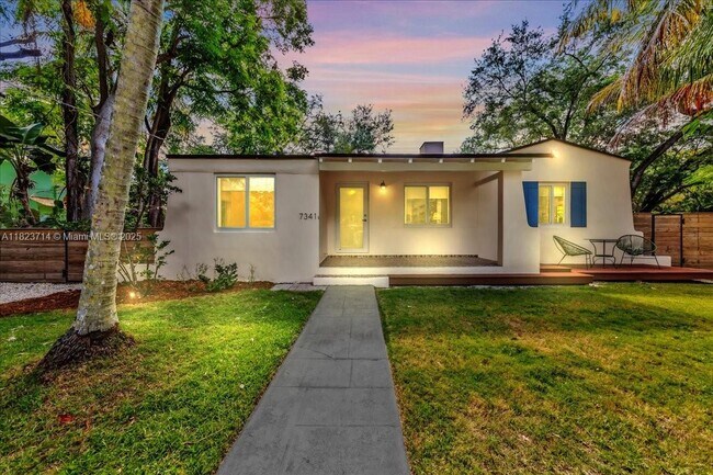 Primary Photo - 7341 SW 64th Ct
