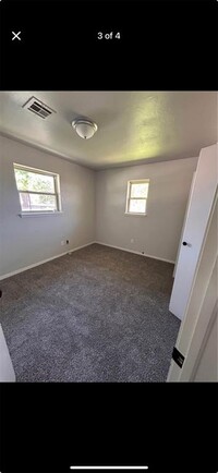 Building Photo - 1702 Sheffield Cir