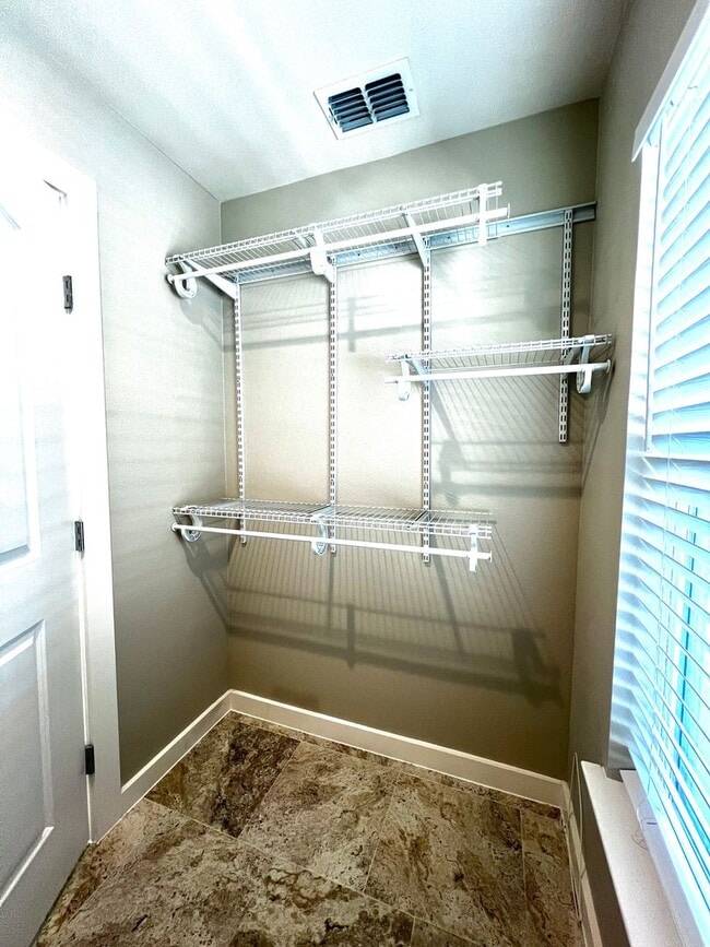 Building Photo - Riverside Bungalows 1/1