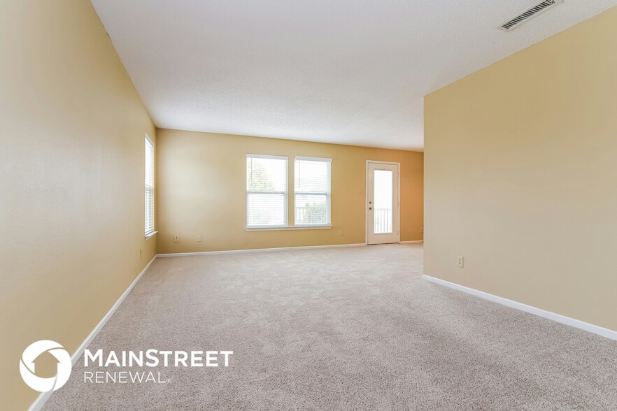 Building Photo - 2391 Layton Ln