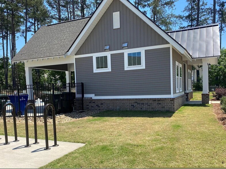 Building Photo - 6185 Beale Loop