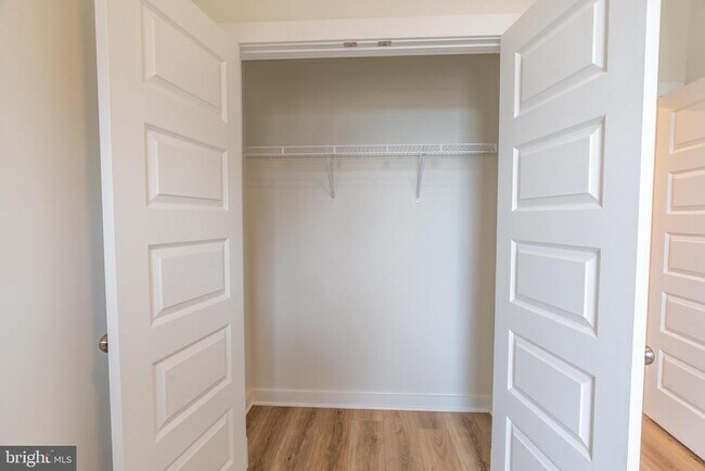 Building Photo - 17133 Hardisty Wy