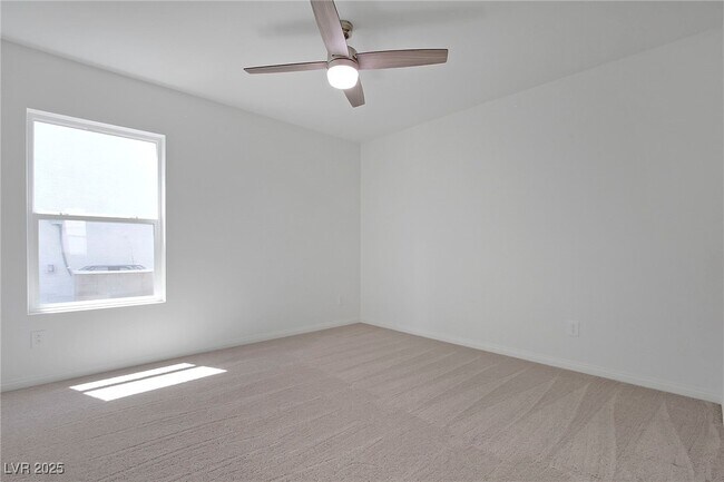 Building Photo - 8452 Vulturo Ave