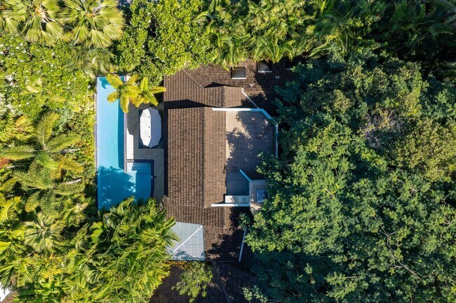 Building Photo - 3150 Waiea Pl