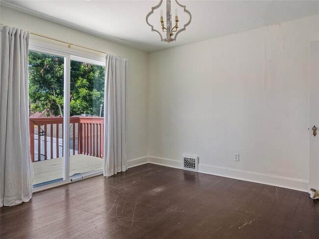 Building Photo - 212 Edgemere Ct