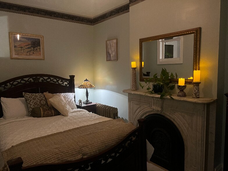 Building Photo - 83 S Hamilton St