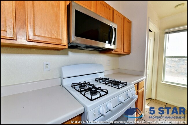 Building Photo - 14164 Robert Ituarte Dr