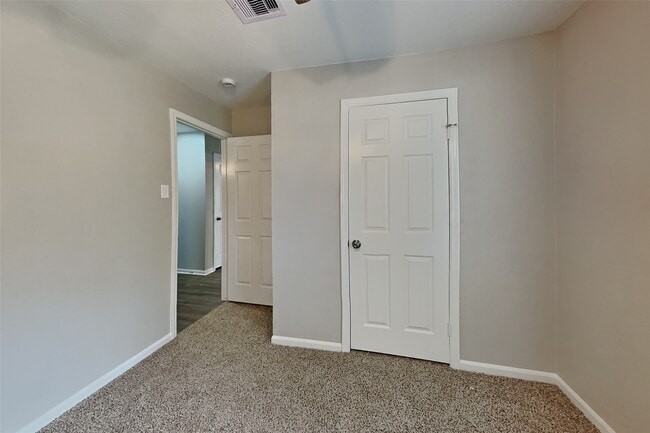 Building Photo - 5102 Dobbin Springs Ln