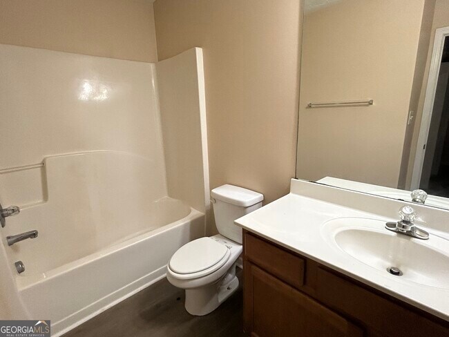 Building Photo - 1756 Little Creek Dr