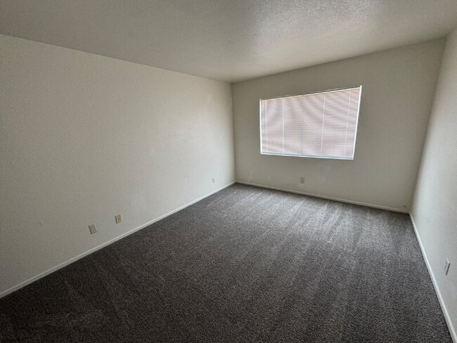 Building Photo - 8036 Laurena Ave