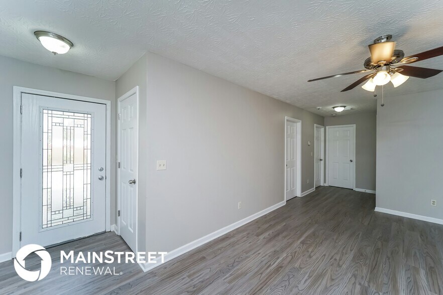 Building Photo - 6905 Wood Rd