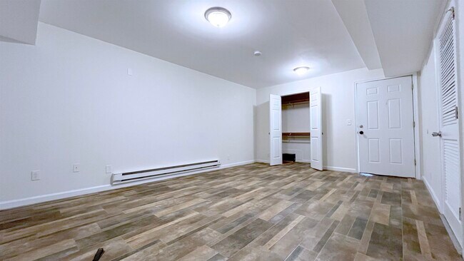 Building Photo - 54 Laidlaw Ave