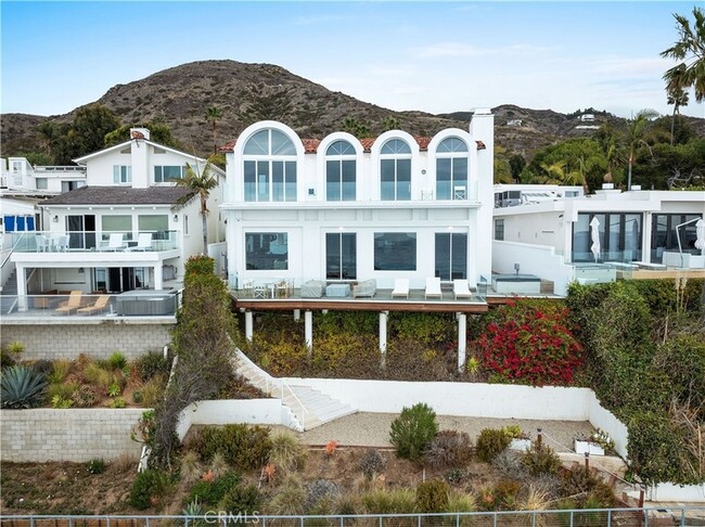 Building Photo - 31654 Broad Beach Rd
