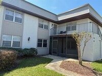 Building Photo - 165 Windtree Ln