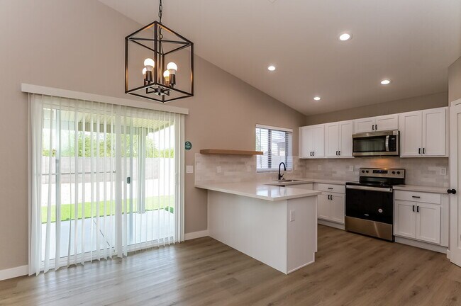 Building Photo - 232 N Merrill Rd