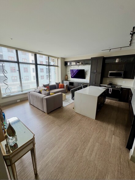 Unit Living Area/Kitchen - 51 N High St