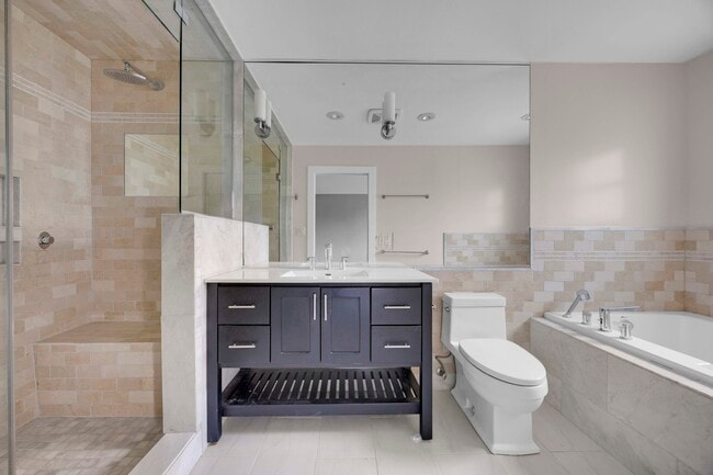 Building Photo - 9059 Oneill Dr