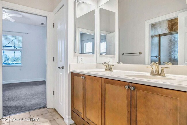 Building Photo - 6565 Arroyo Dr