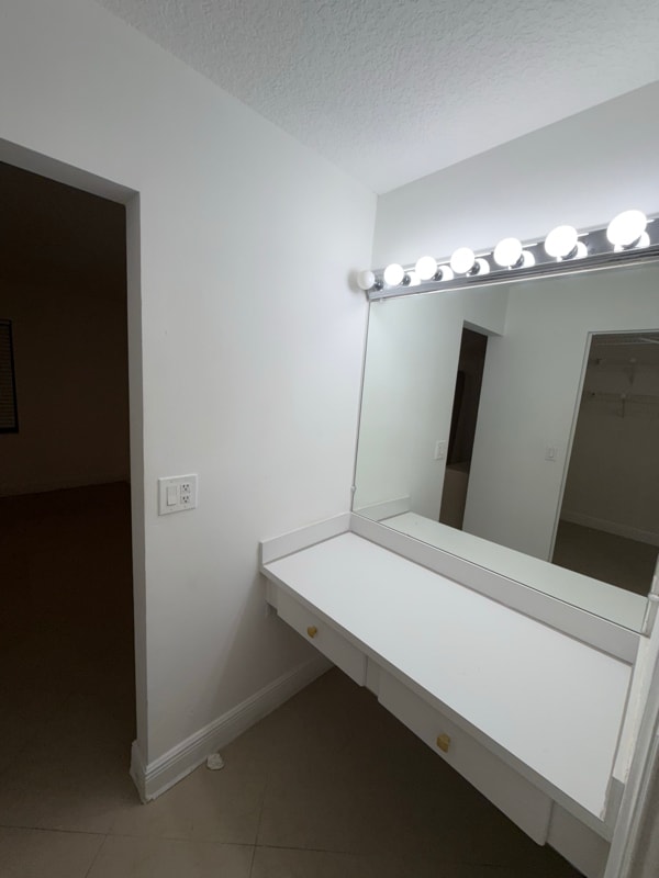 Building Photo - 19336 Carolina Cir