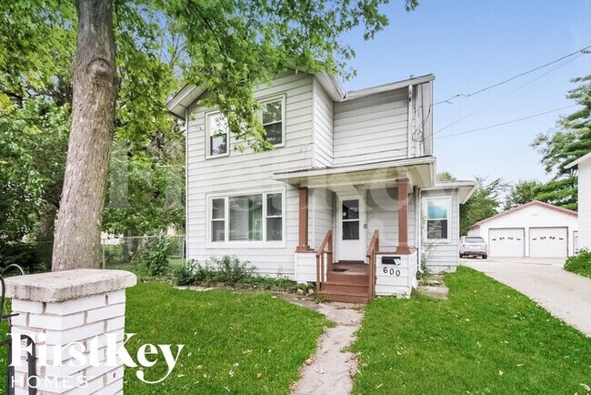 Primary Photo - 600 Fulton St