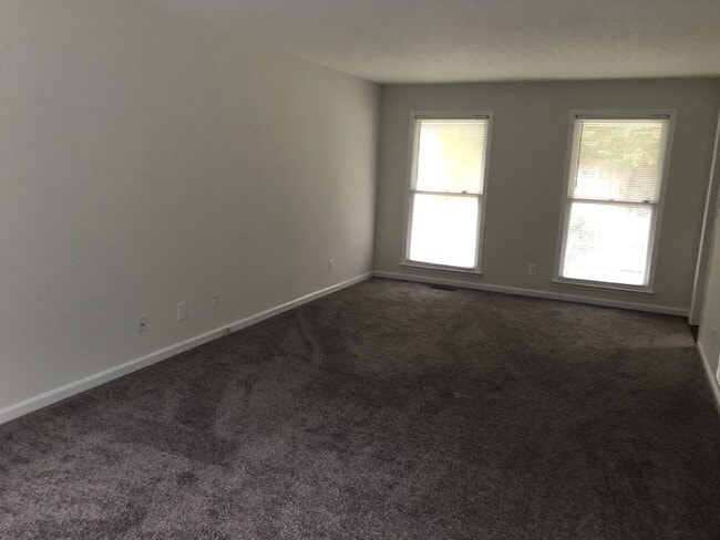 Building Photo - Beautiful 3BD 2BA Home with detached garage and fenced in backyard For Rent in Cookeville!