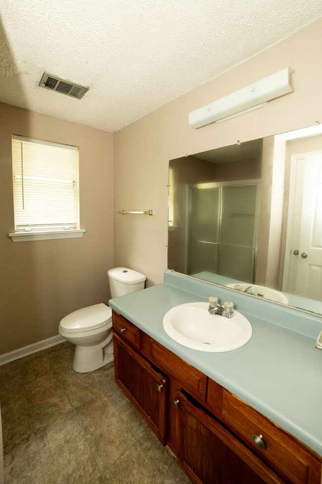 Building Photo - Charming 3-Bedroom Home in Old Hickory