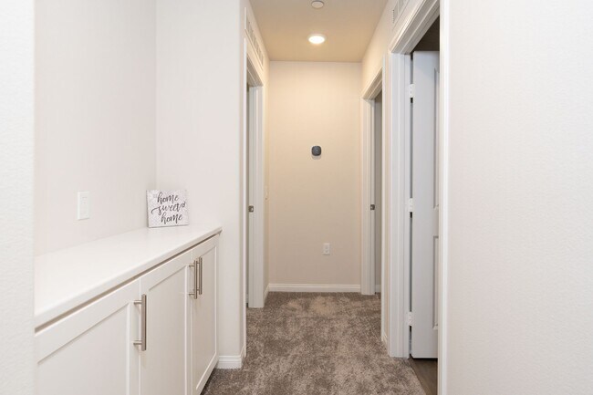 Building Photo - 455 Meyer Pl