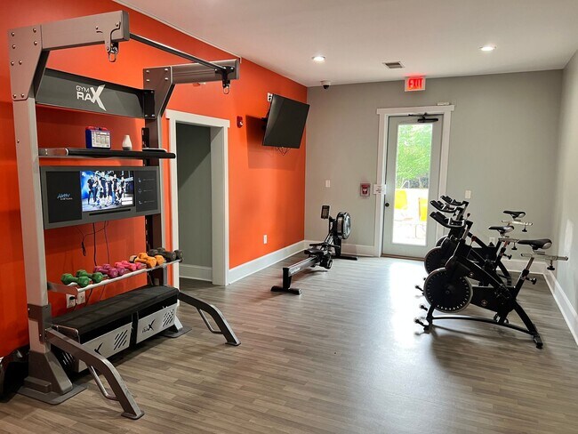 Building Photo - 3 Bedroom Townhome Woodlands of Clemson