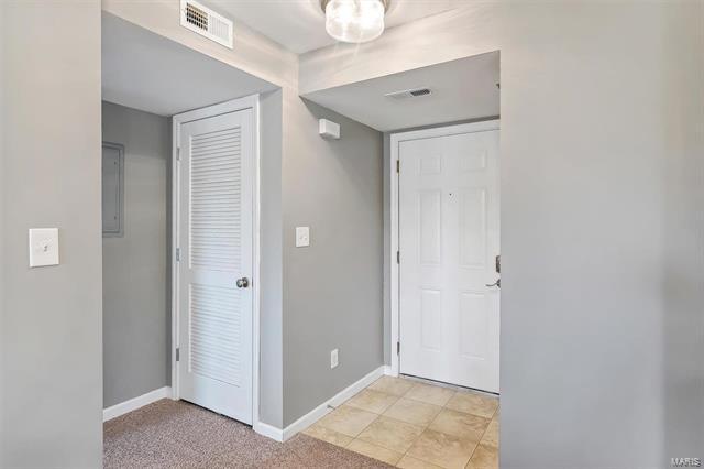 Building Photo - 9733 Crayford Rd