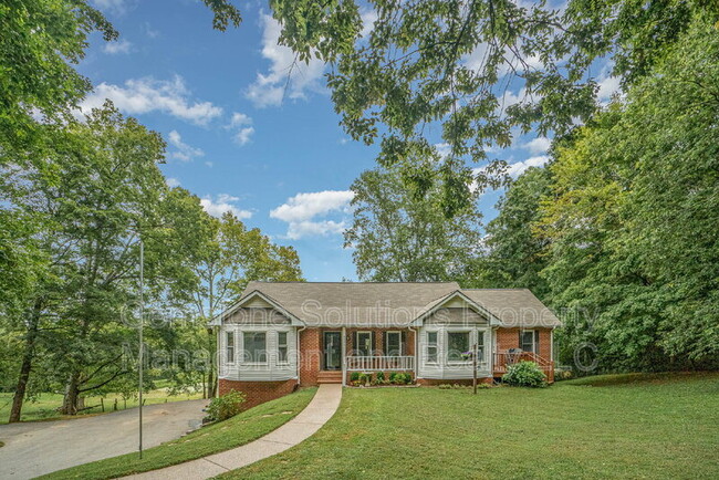 Primary Photo - 4446 Pratt Ln