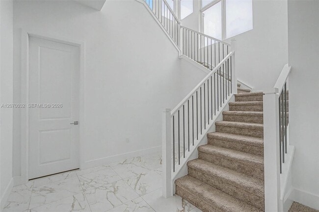 Building Photo - 2440 SW 122nd Ter