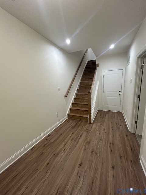 Building Photo - 17067 Thornapple Ct