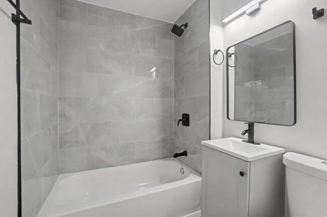 Building Photo - 4472 Curundu Ave