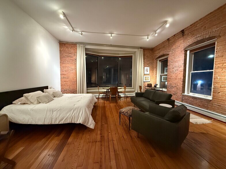 Building Photo - 93 Eddy St