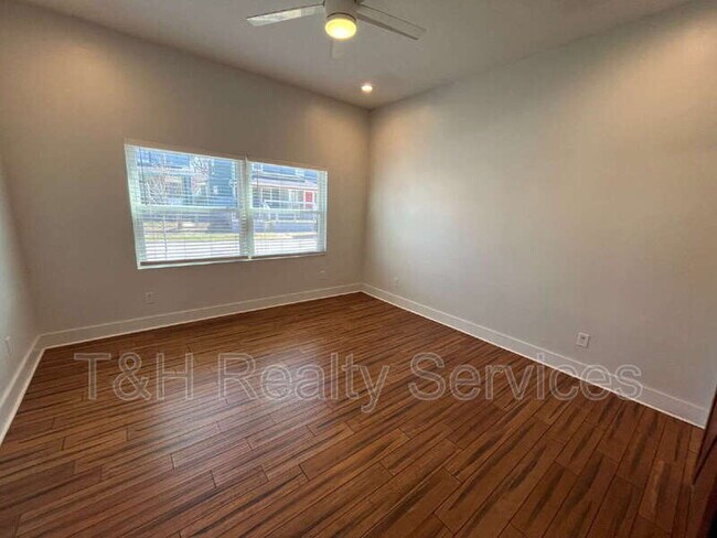 Building Photo - 1202 Harlan St