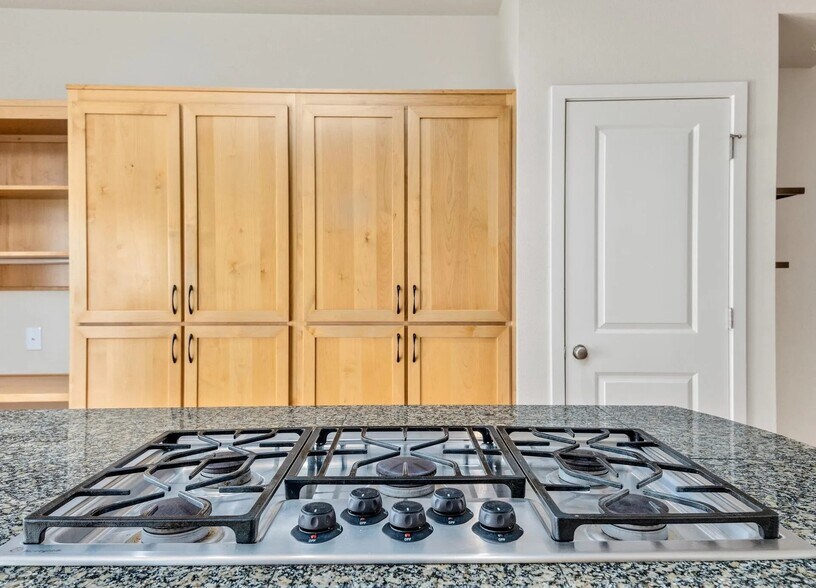 Building Photo - 4132 S Corbett Ave