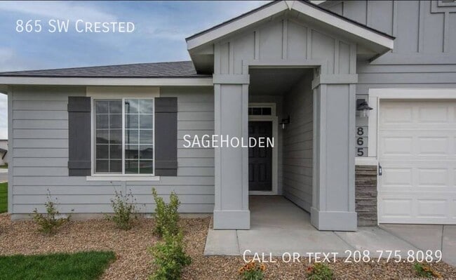Building Photo - 865 SW Crested-