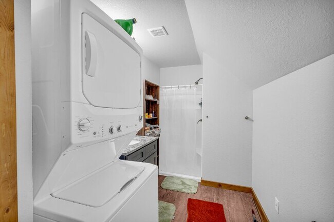 Building Photo - 0 Spring Creek Ct