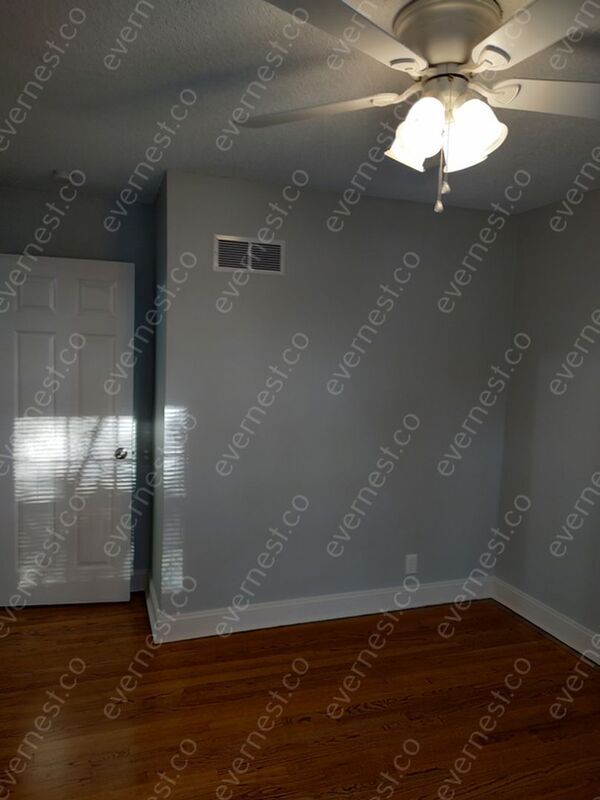 Building Photo - 916 Dorton Ln